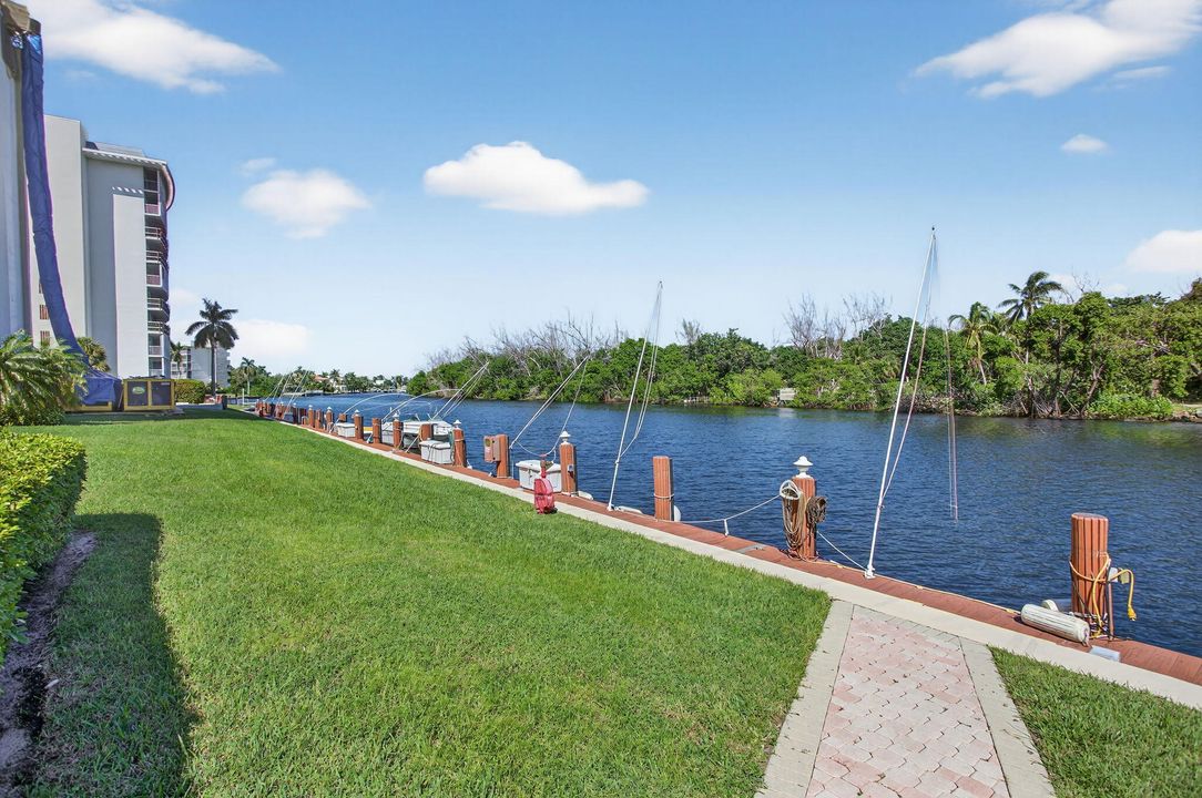 Под контрактом: $500,000 (3 спален, 2 ванн, 1650 Квадратных фут)