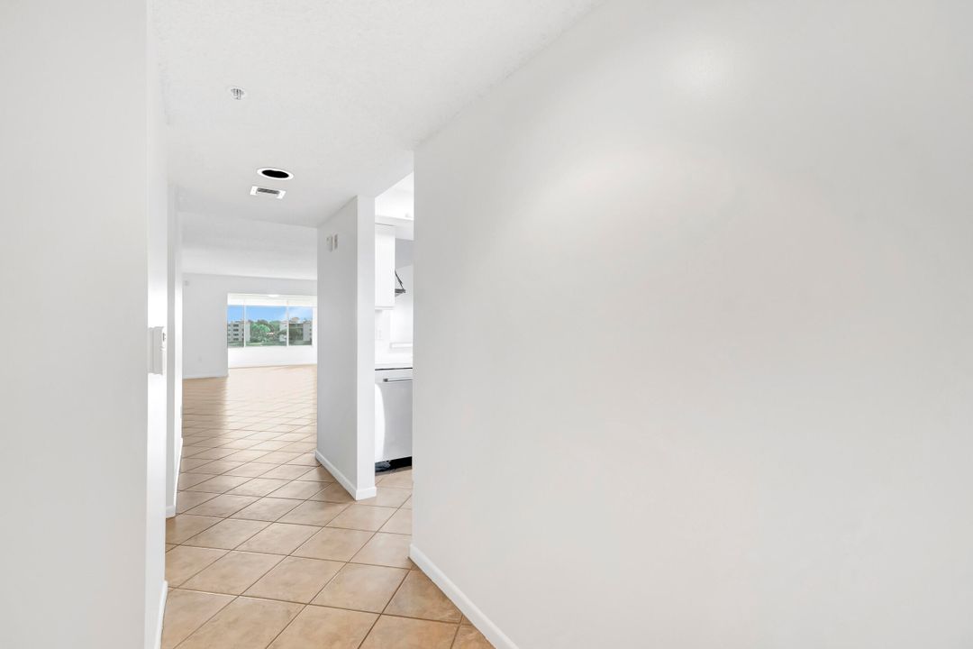 For Rent: $3,200 (2 beds, 2 baths, 1500 Square Feet)