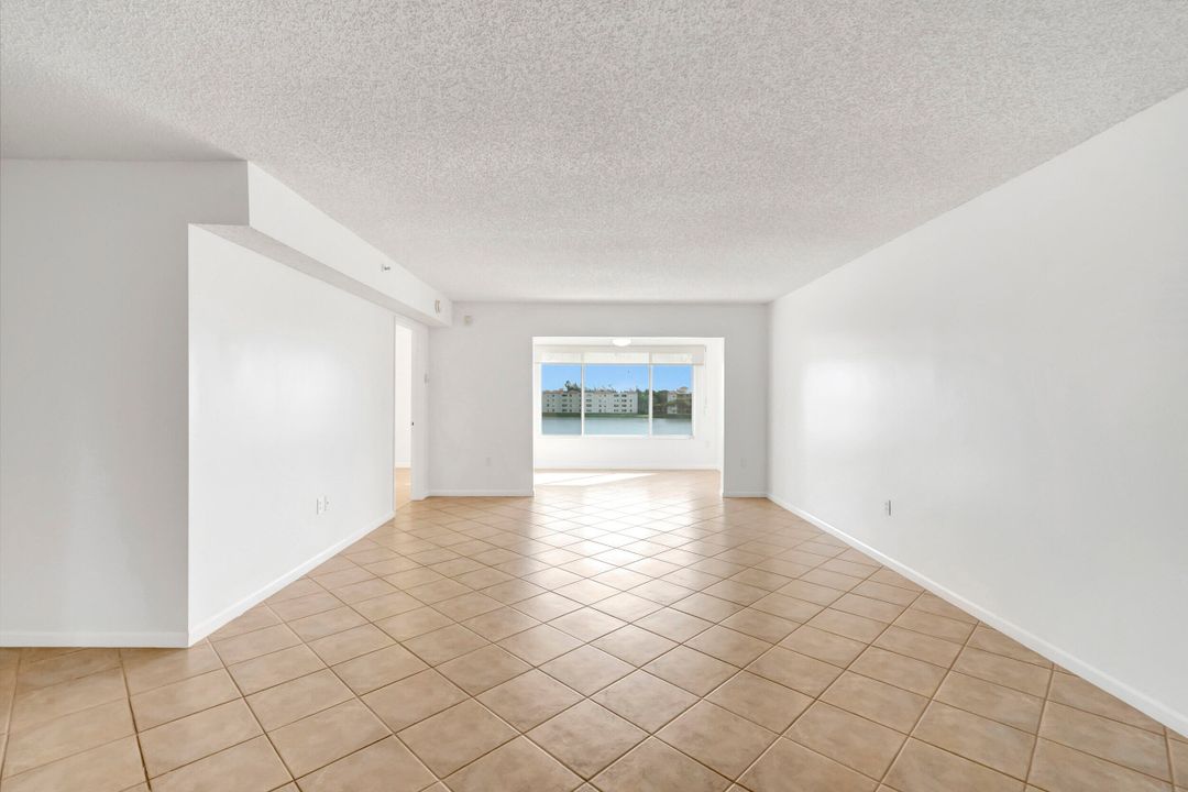 For Rent: $3,200 (2 beds, 2 baths, 1500 Square Feet)