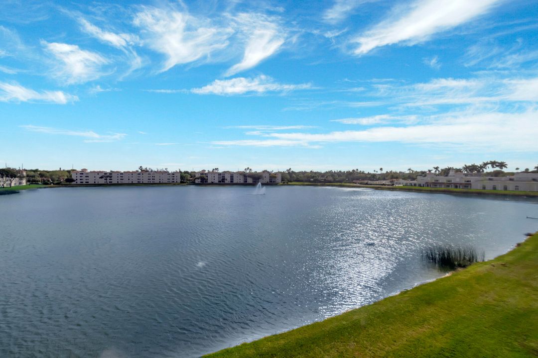 For Rent: $3,200 (2 beds, 2 baths, 1500 Square Feet)