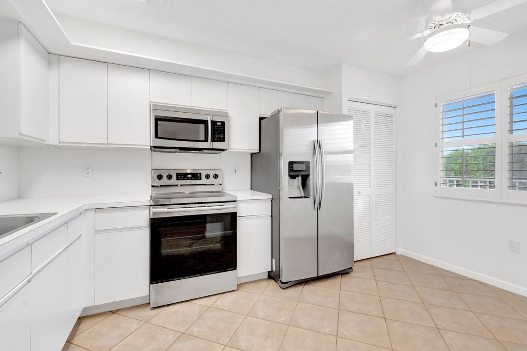 For Rent: $3,200 (2 beds, 2 baths, 1500 Square Feet)