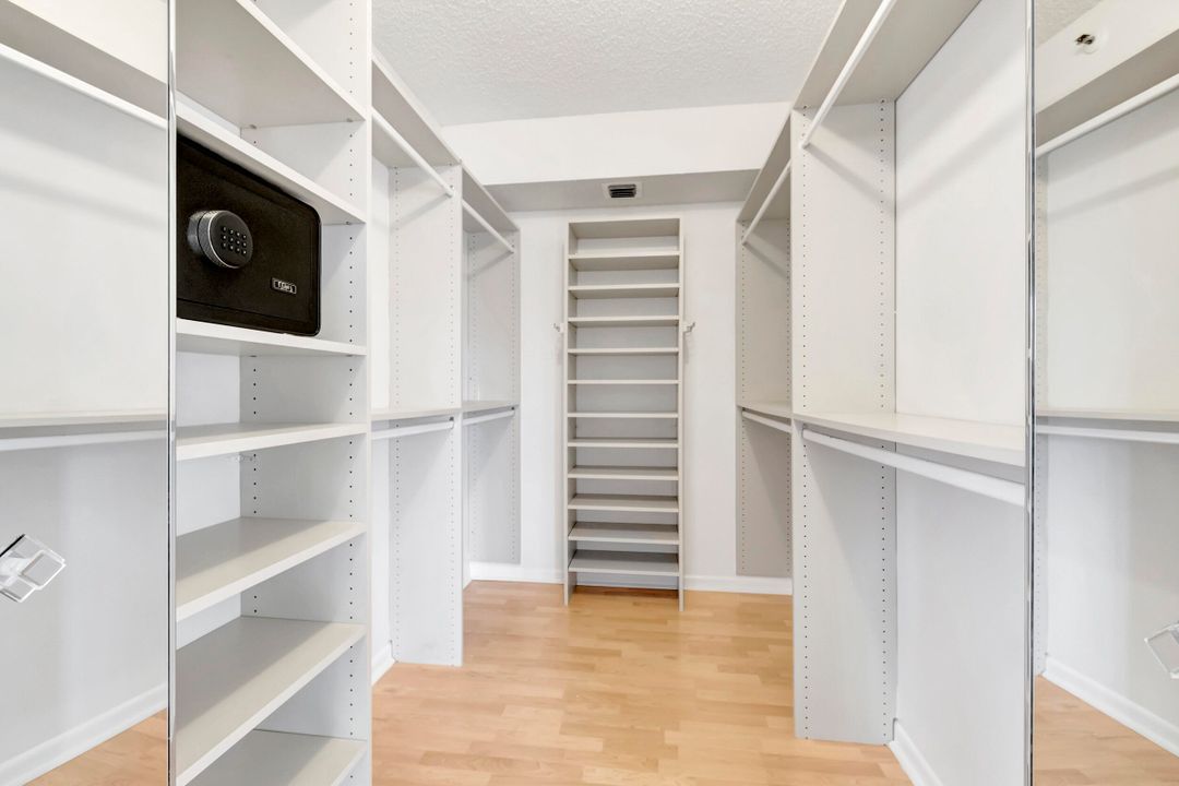 For Rent: $3,200 (2 beds, 2 baths, 1500 Square Feet)