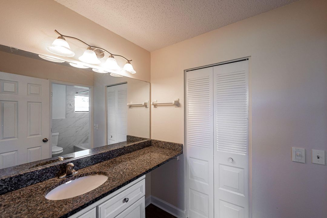 Active With Contract: $269,900 (3 beds, 2 baths, 1257 Square Feet)