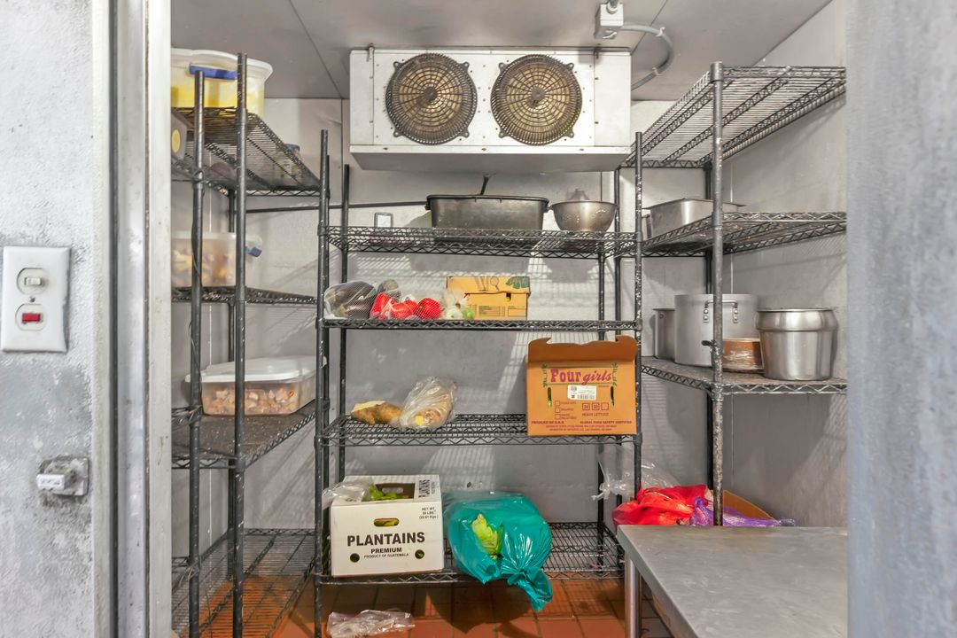 En Venta: $69,999 (0 camas, 0 baños, 880 Pies cuadrados)