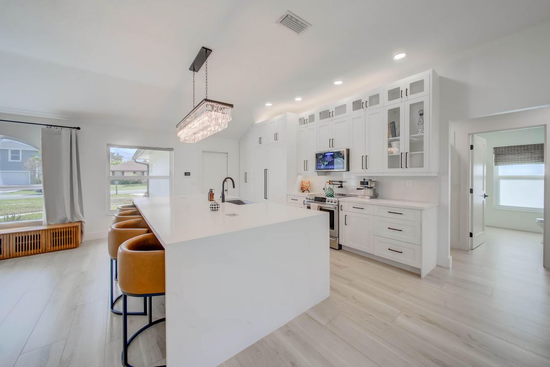 For Rent: $6,000 (3 beds, 2 baths, 2032 Square Feet)