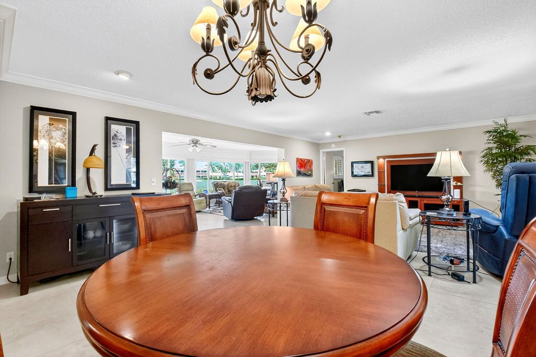 待售: $625,000 (3 贝兹, 2 浴室, 2183 平方英尺)