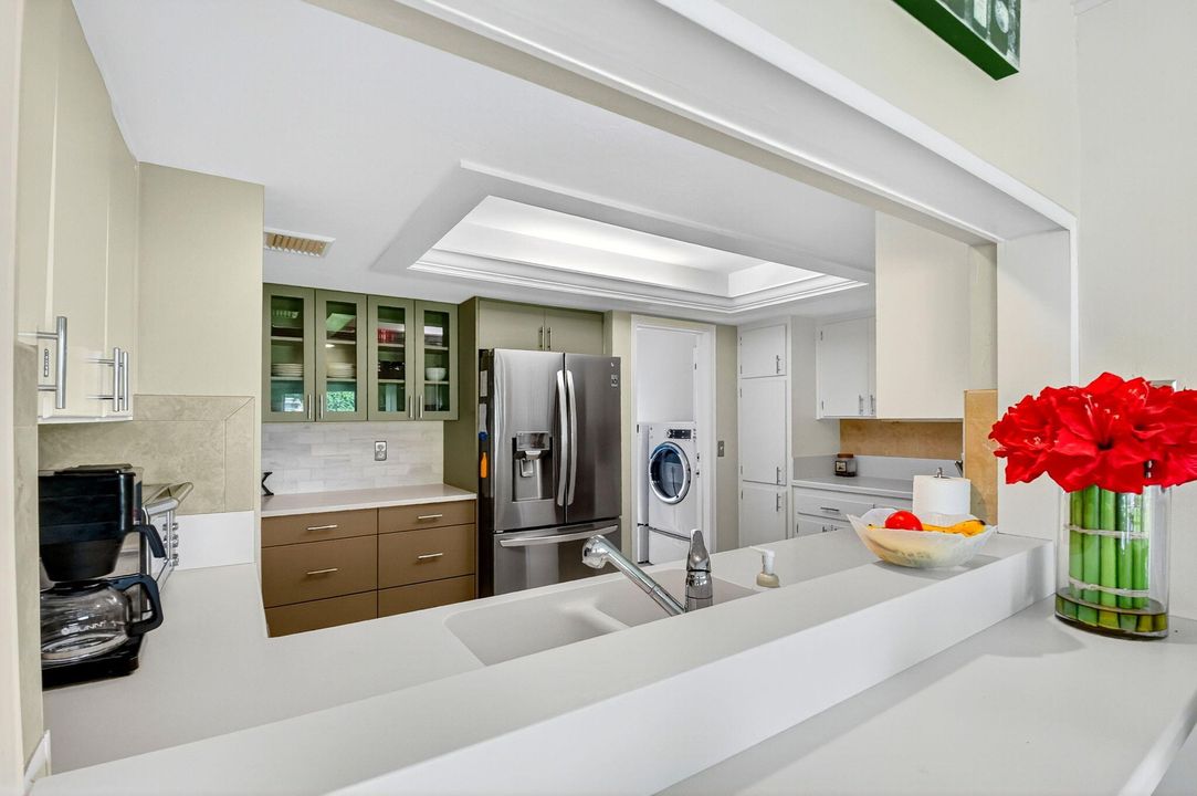 待售: $625,000 (3 贝兹, 2 浴室, 2183 平方英尺)