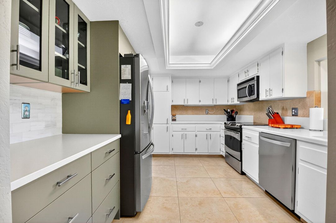 待售: $625,000 (3 贝兹, 2 浴室, 2183 平方英尺)