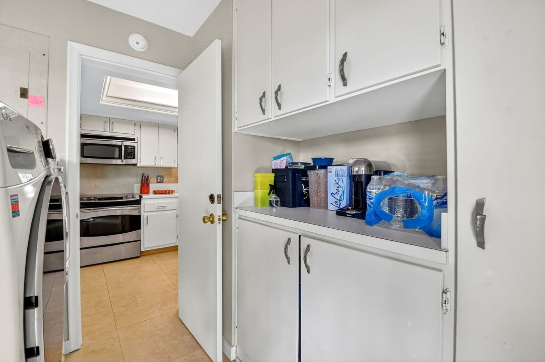 待售: $625,000 (3 贝兹, 2 浴室, 2183 平方英尺)