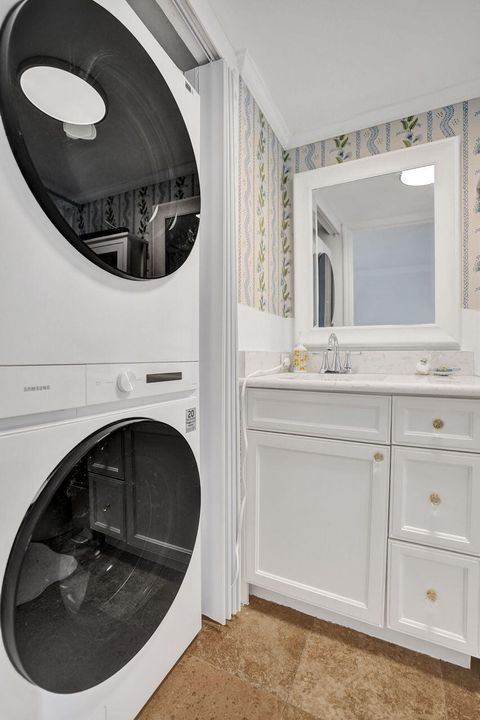 En Venta: $315,000 (2 camas, 2 baños, 1111 Pies cuadrados)