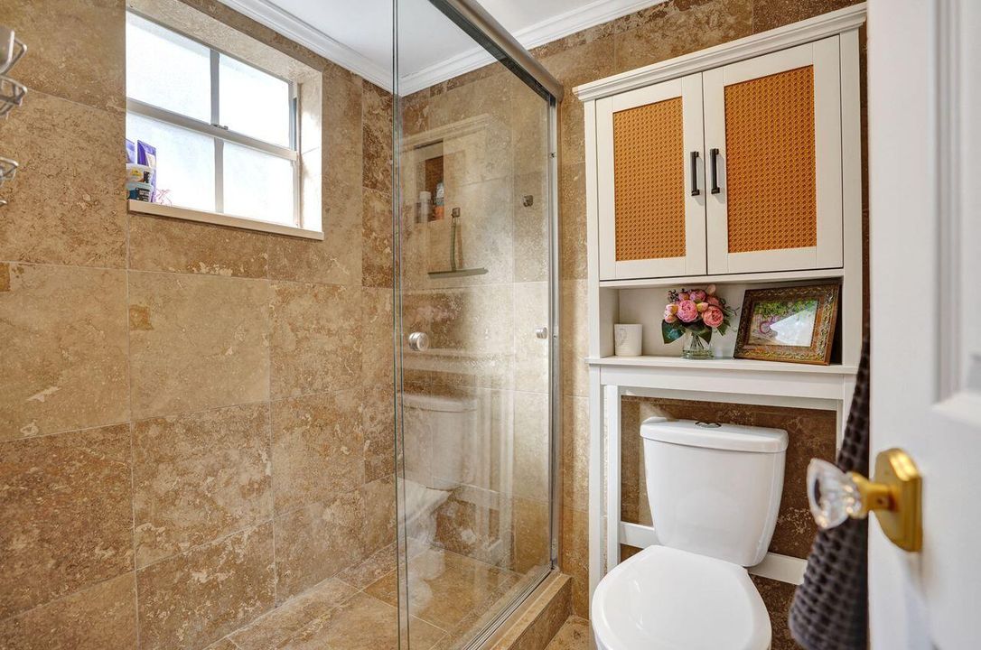 En Venta: $315,000 (2 camas, 2 baños, 1111 Pies cuadrados)