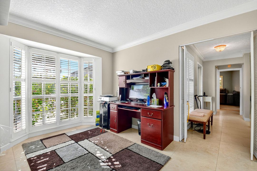 待售: $625,000 (3 贝兹, 2 浴室, 2183 平方英尺)