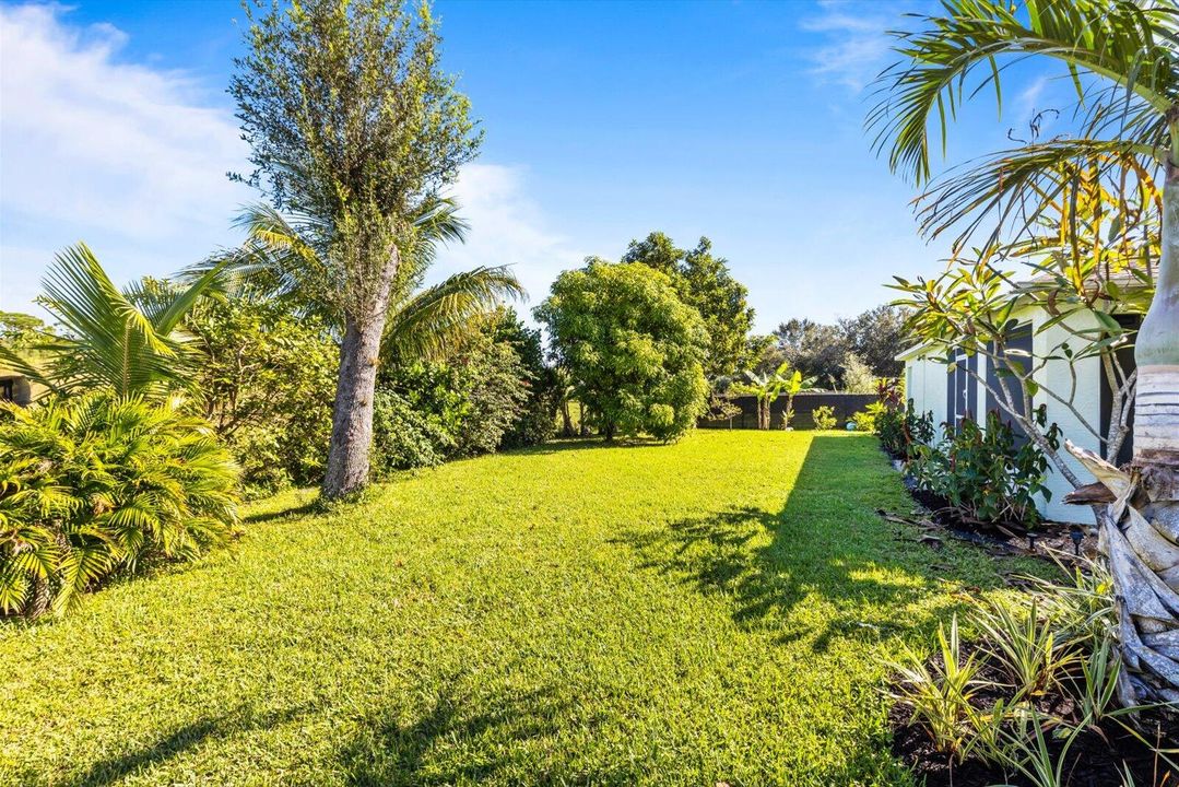 For Sale: $469,000 (4 beds, 2 baths, 2234 Square Feet)