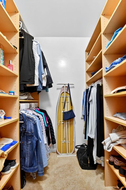 待售: $625,000 (3 贝兹, 2 浴室, 2183 平方英尺)