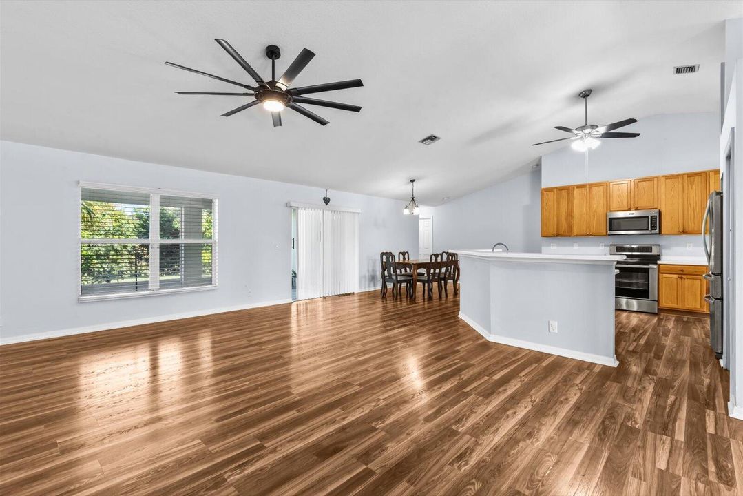 For Sale: $469,000 (4 beds, 2 baths, 2234 Square Feet)