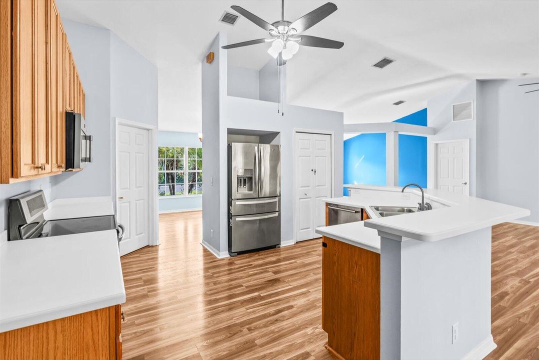 For Sale: $469,000 (4 beds, 2 baths, 2234 Square Feet)