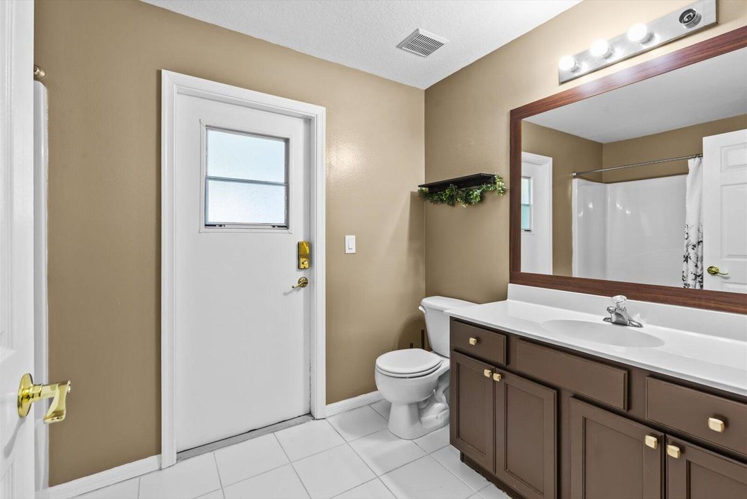 For Sale: $469,000 (4 beds, 2 baths, 2234 Square Feet)