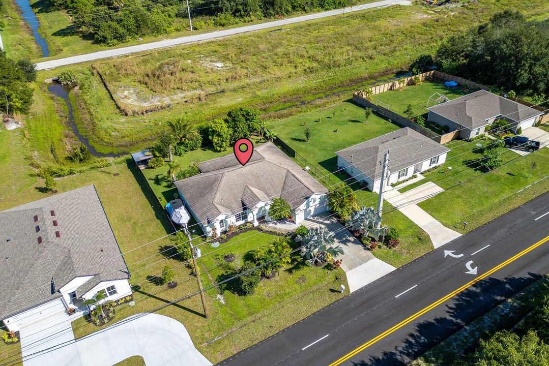 For Sale: $469,000 (4 beds, 2 baths, 2234 Square Feet)