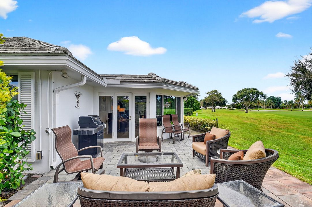 待售: $625,000 (3 贝兹, 2 浴室, 2183 平方英尺)