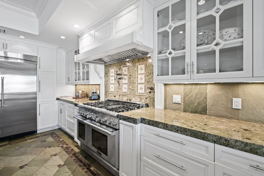 For Sale: $8,250,000 (4 beds, 4 baths, 4716 Square Feet)