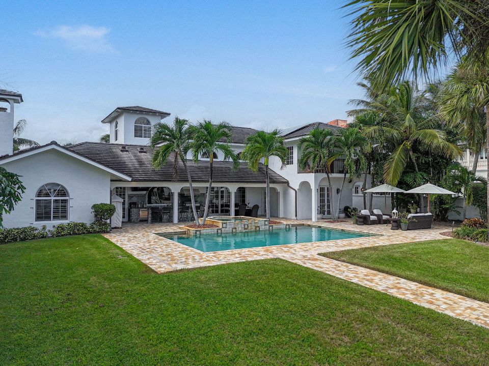 For Sale: $8,250,000 (4 beds, 4 baths, 4716 Square Feet)