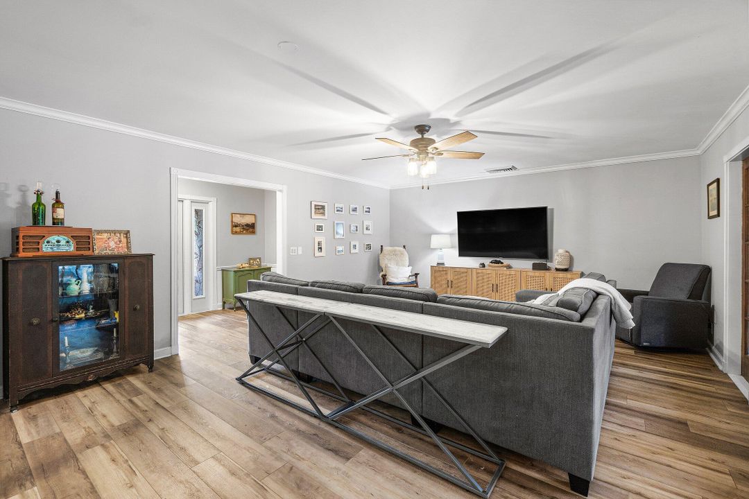 En Renta: $12,000 (3 camas, 2 baños, 2636 Pies cuadrados)