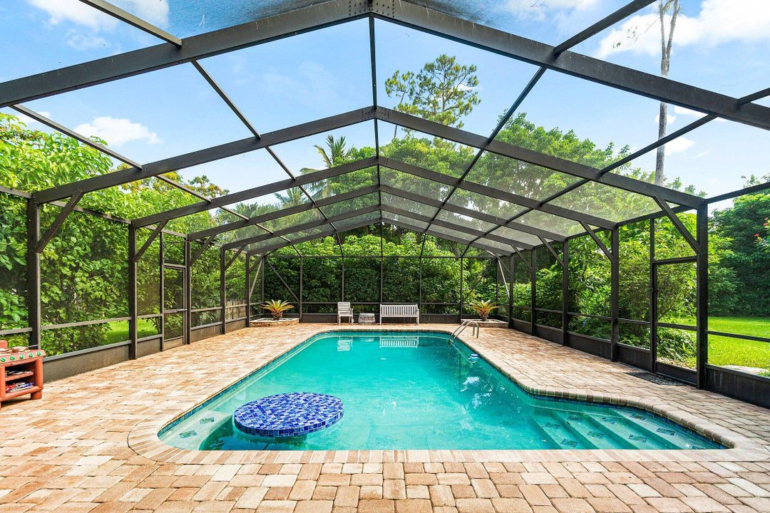 En Renta: $12,000 (3 camas, 2 baños, 2636 Pies cuadrados)