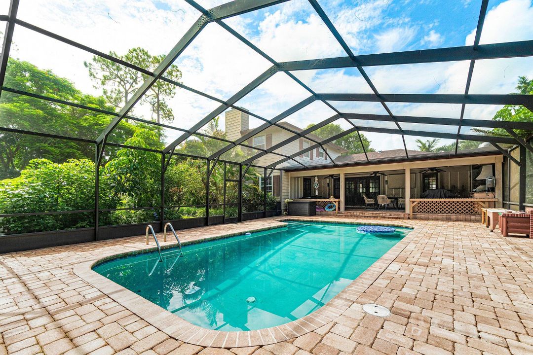 En Renta: $12,000 (3 camas, 2 baños, 2636 Pies cuadrados)