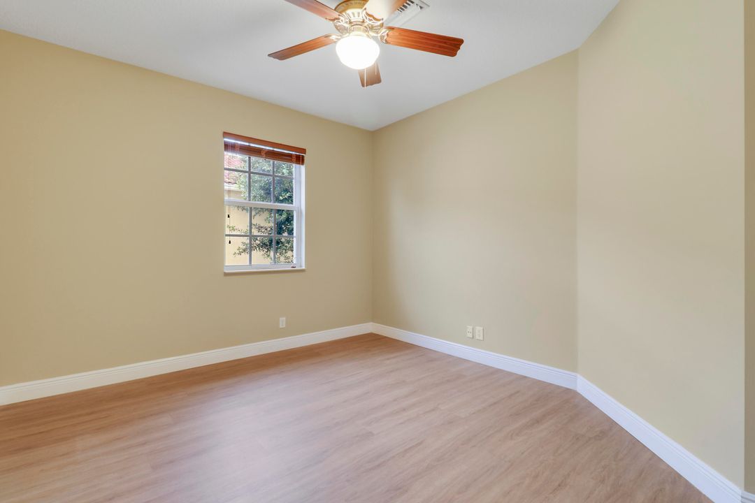 Activo con contrato: $435,000 (3 camas, 2 baños, 1854 Pies cuadrados)