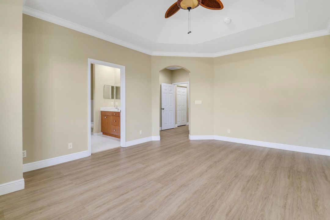 Activo con contrato: $435,000 (3 camas, 2 baños, 1854 Pies cuadrados)