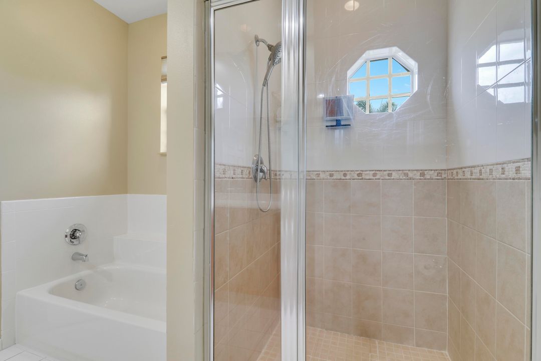 Activo con contrato: $435,000 (3 camas, 2 baños, 1854 Pies cuadrados)