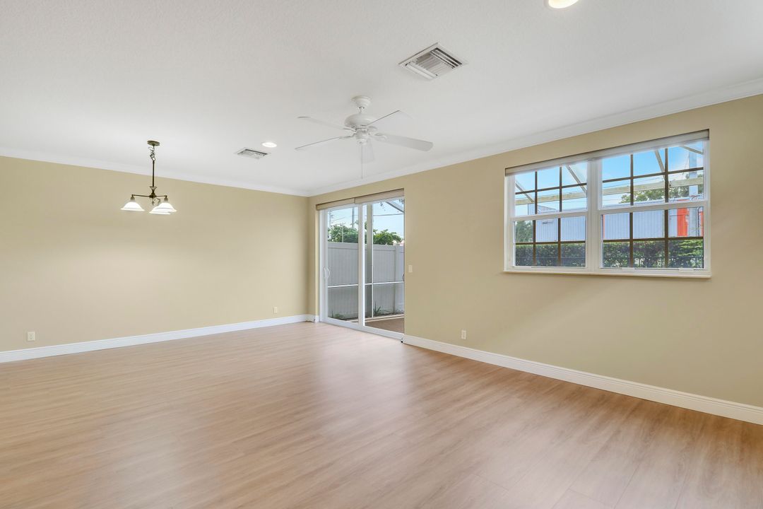 Activo con contrato: $435,000 (3 camas, 2 baños, 1854 Pies cuadrados)