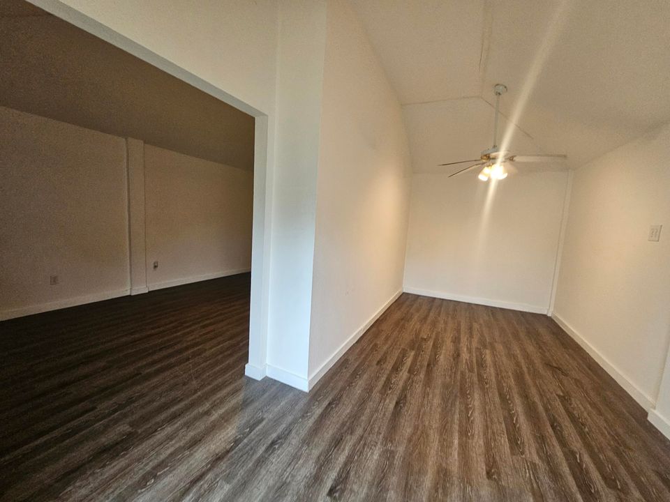 出租: $2,700 (3 贝兹, 3 浴室, 1972 平方英尺)