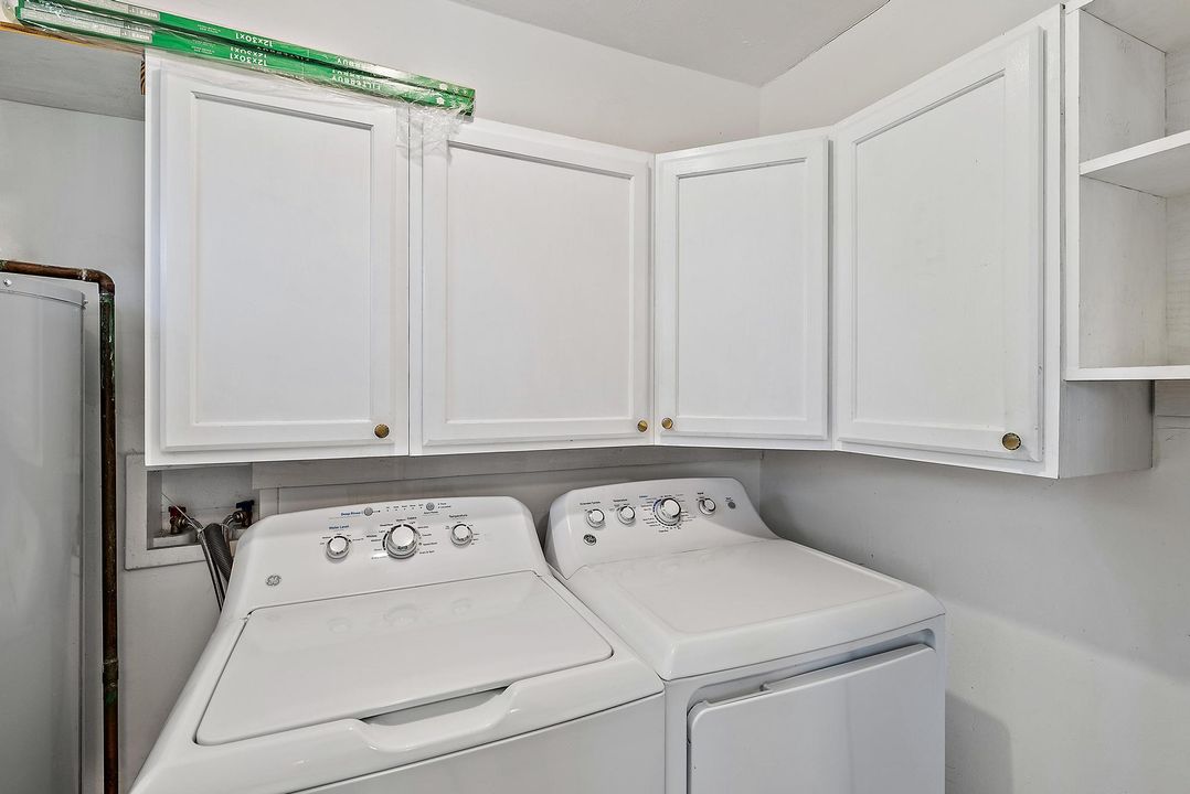 Active With Contract: $399,999 (3 beds, 2 baths, 1152 Square Feet)