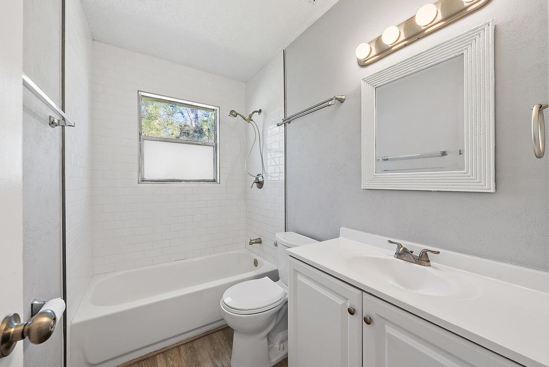 Active With Contract: $399,999 (3 beds, 2 baths, 1152 Square Feet)