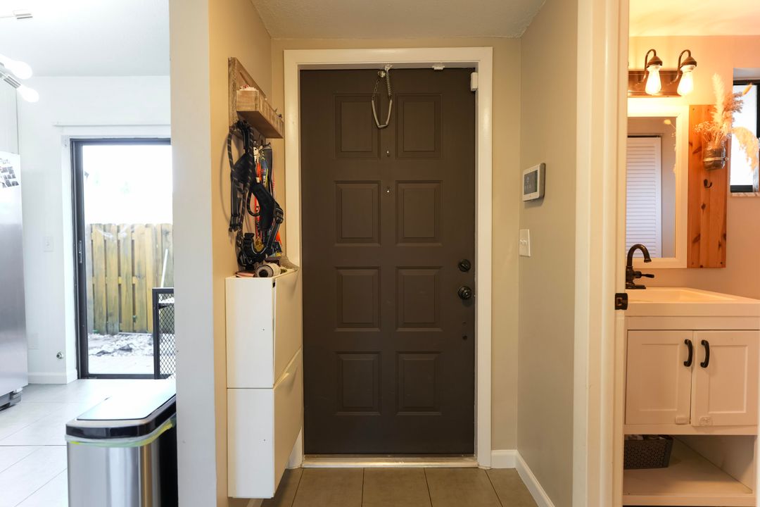 For Sale: $415,000 (2 beds, 2 baths, 1348 Square Feet)