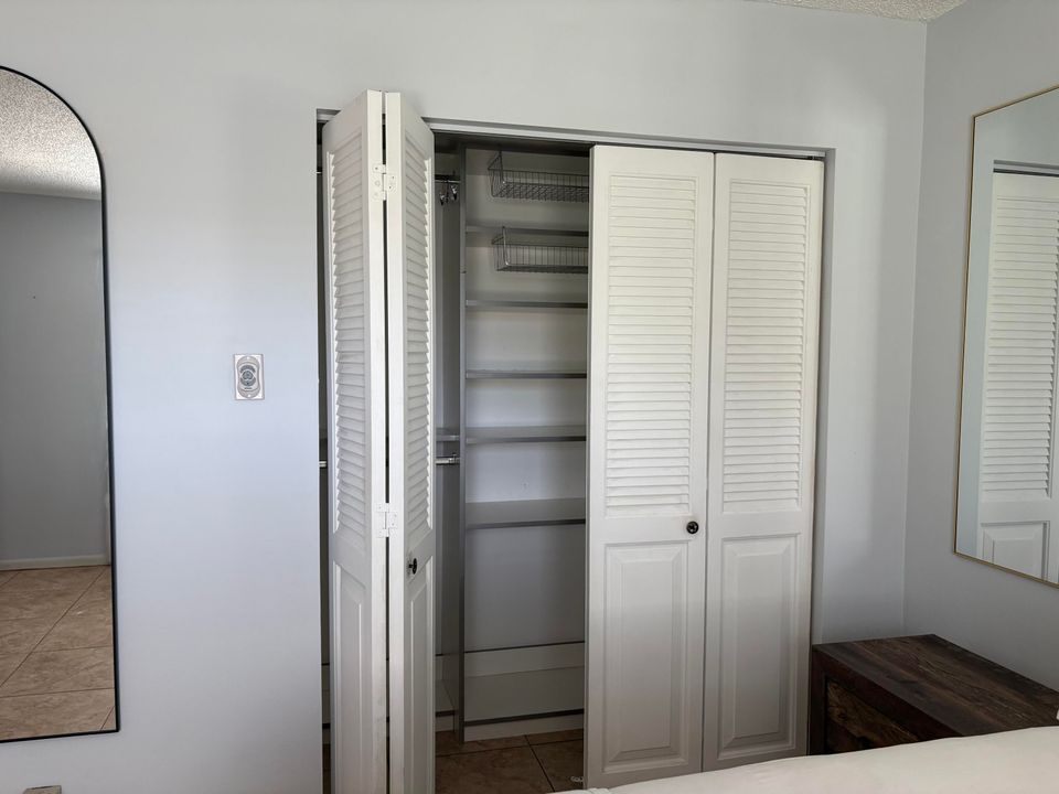 Под контрактом: $1,700 (2 спален, 2 ванн, 1156 Квадратных фут)