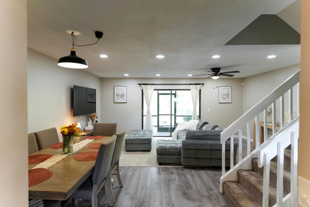 For Sale: $415,000 (2 beds, 2 baths, 1348 Square Feet)