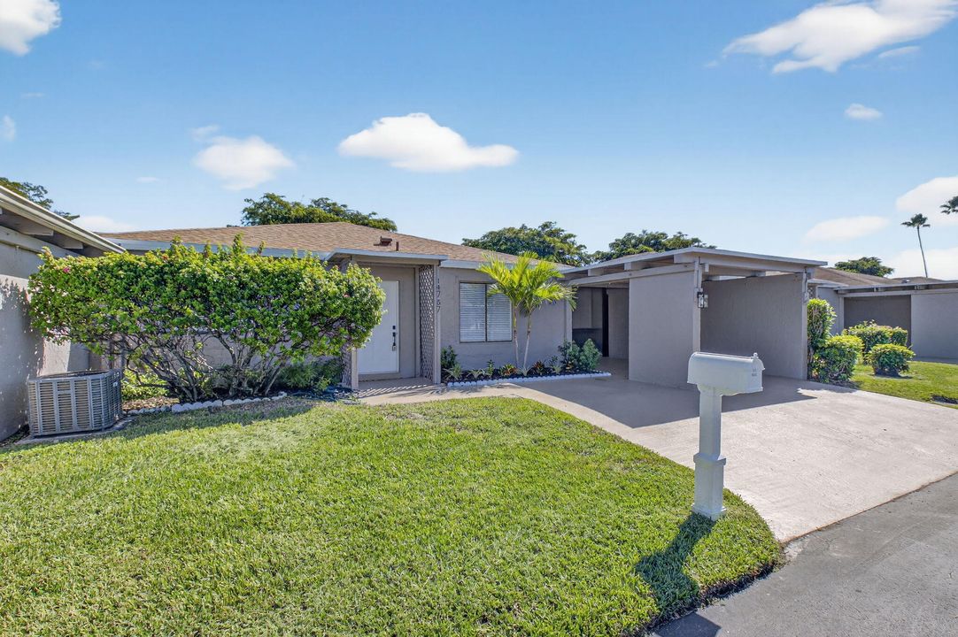 待售: $335,000 (2 贝兹, 2 浴室, 1073 平方英尺)