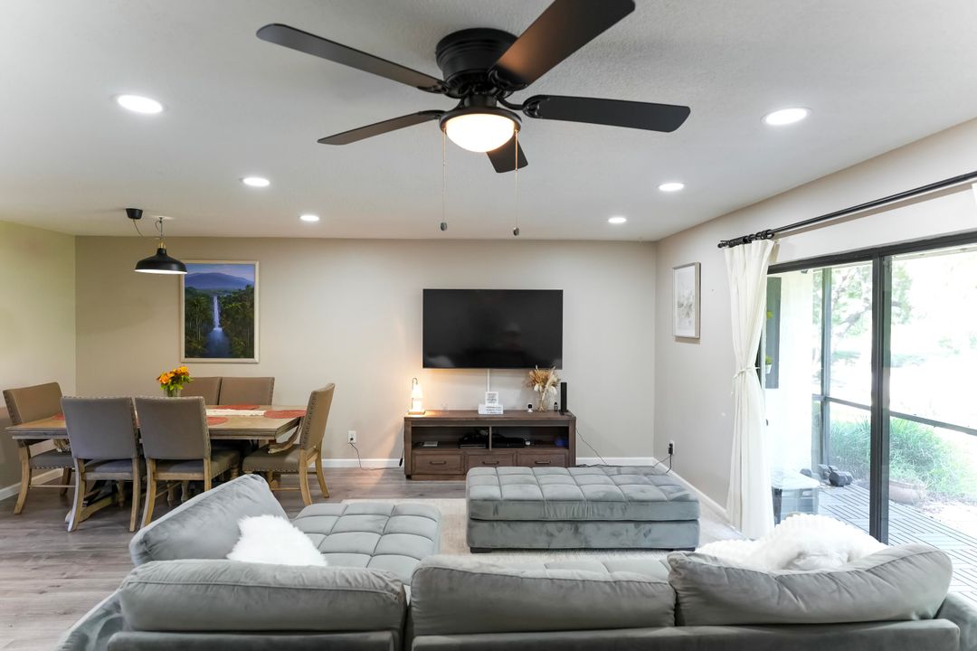 For Sale: $415,000 (2 beds, 2 baths, 1348 Square Feet)