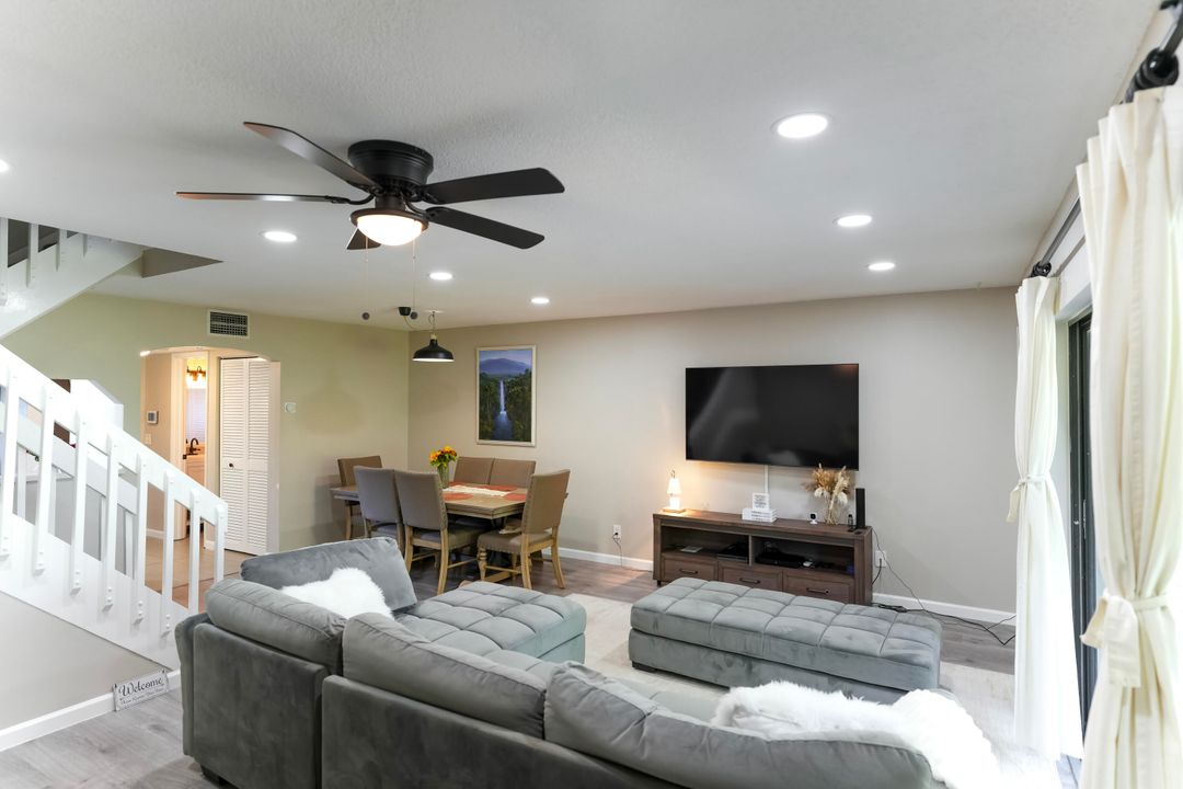 For Sale: $415,000 (2 beds, 2 baths, 1348 Square Feet)