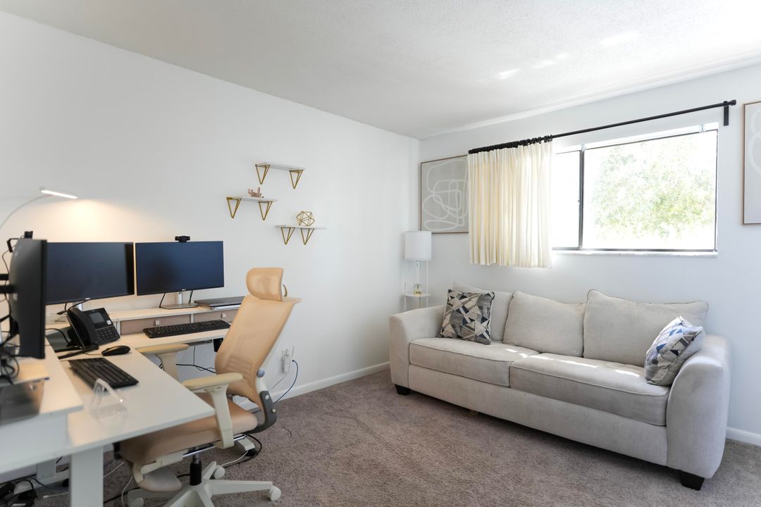 For Sale: $415,000 (2 beds, 2 baths, 1348 Square Feet)