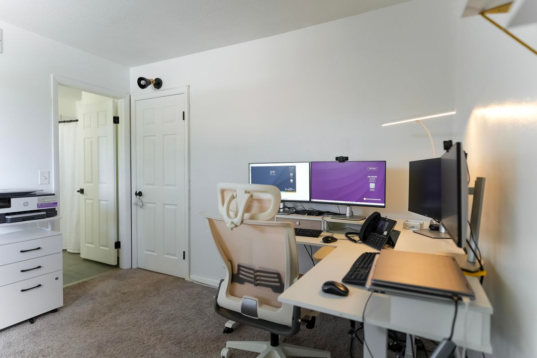 For Sale: $415,000 (2 beds, 2 baths, 1348 Square Feet)