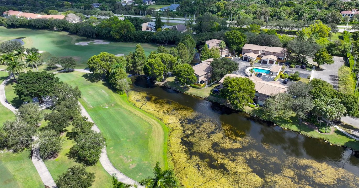 For Sale: $415,000 (2 beds, 2 baths, 1348 Square Feet)