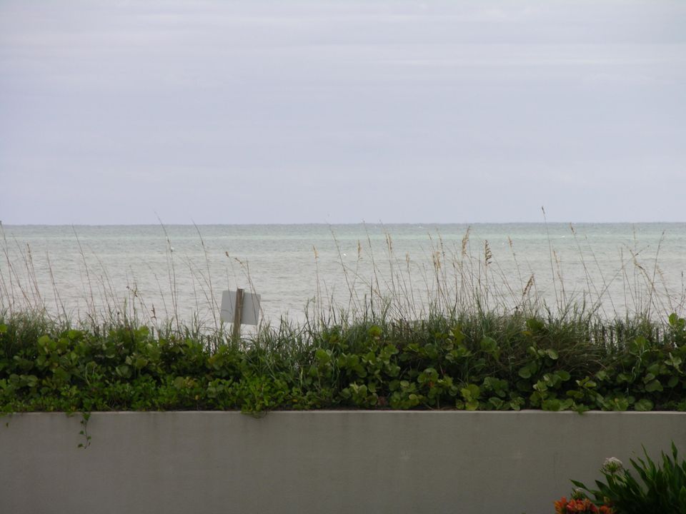 For Sale: $749,900 (2 beds, 2 baths, 1435 Square Feet)