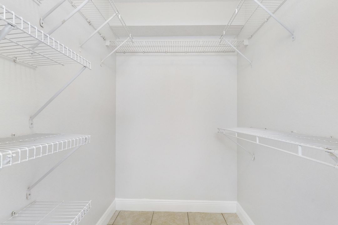 Active With Contract: $1,795 (2 beds, 2 baths, 1033 Square Feet)