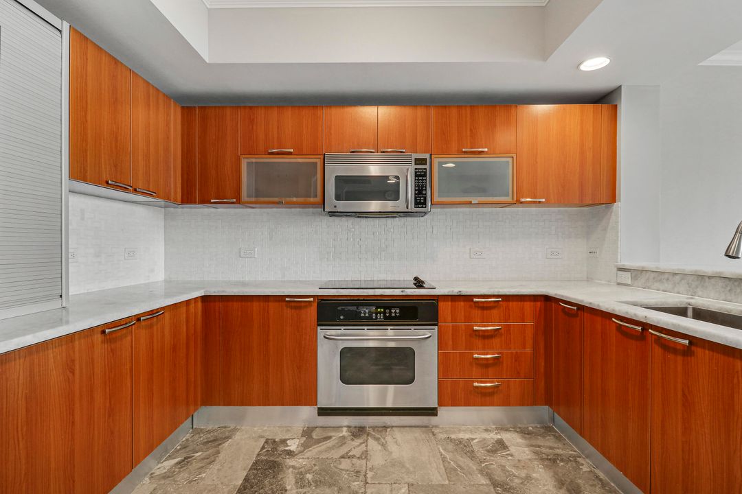 For Sale: $675,000 (2 beds, 2 baths, 1462 Square Feet)