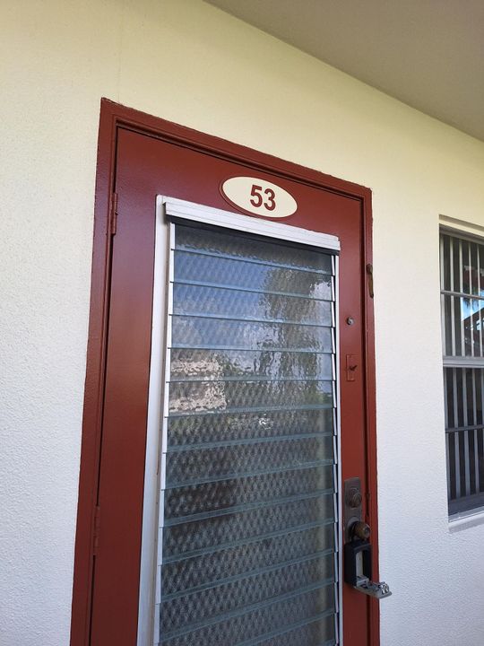 For Rent: $1,650 (2 beds, 1 baths, 840 Square Feet)