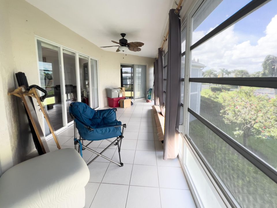 На продажу: $215,000 (2 спален, 2 ванн, 1200 Квадратных фут)