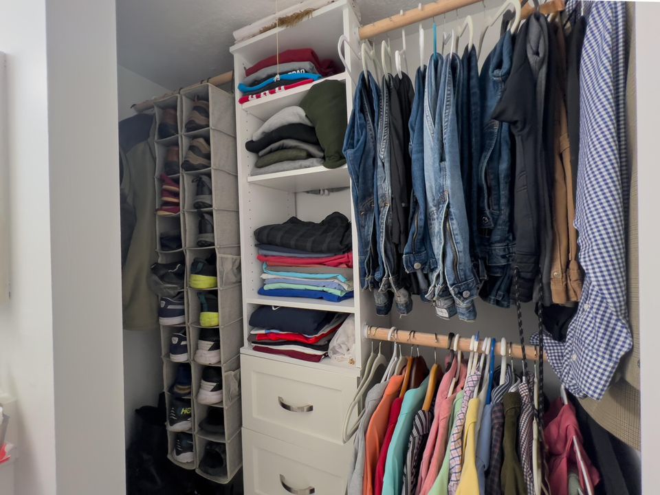 На продажу: $215,000 (2 спален, 2 ванн, 1200 Квадратных фут)